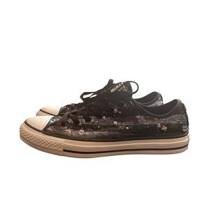 Converse All Star Chuck Taylor
Black Sequin Low-Top Sneakers Women’s 8.5